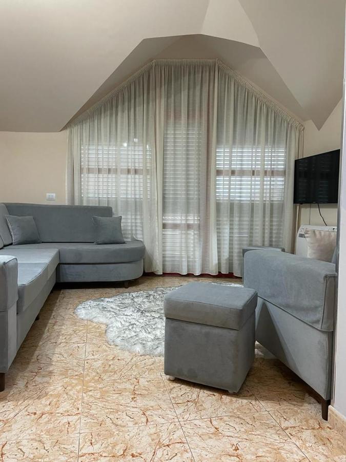 Maison Centre Шкодер Экстерьер фото