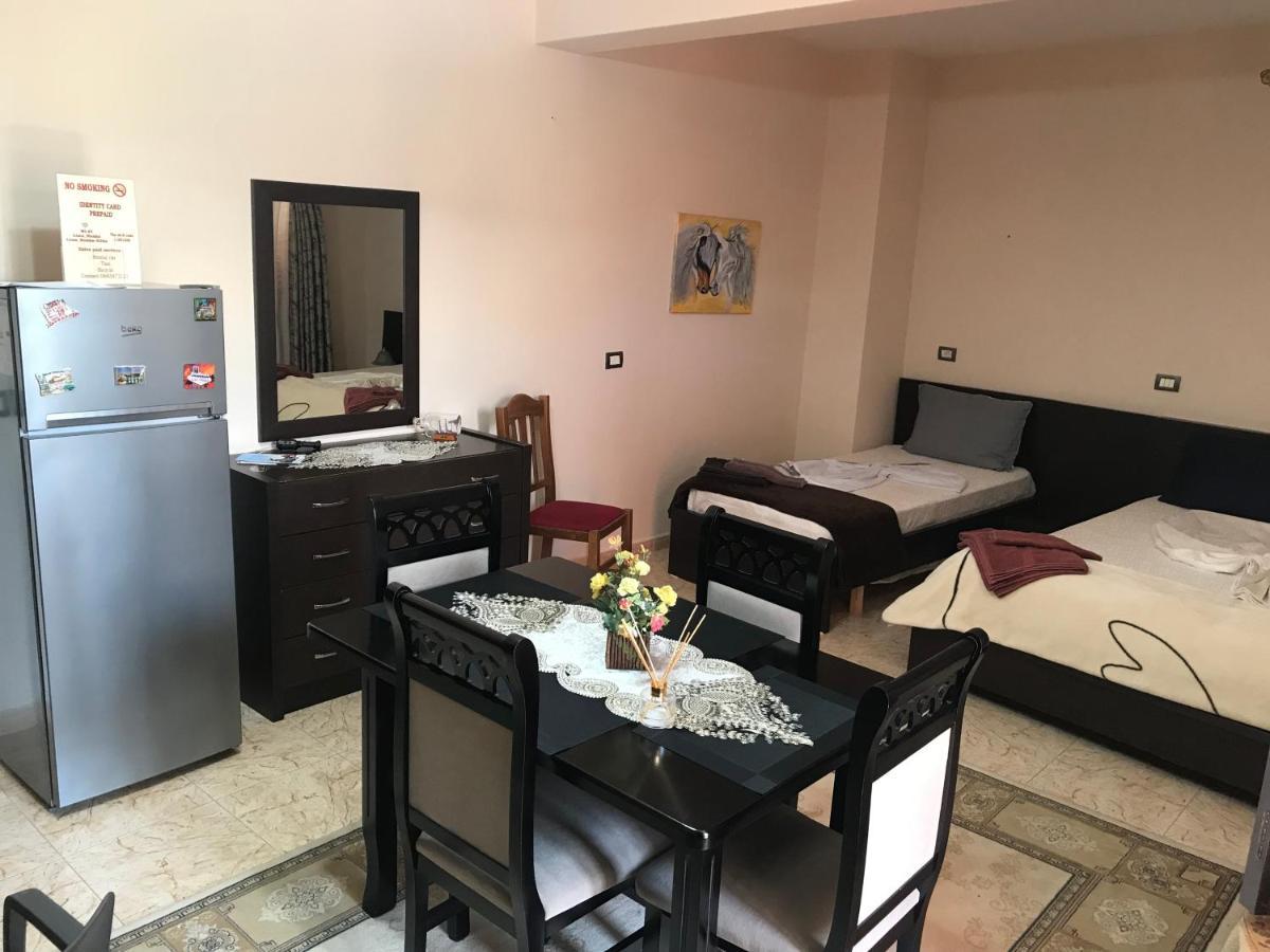 Maison Centre Шкодер Экстерьер фото